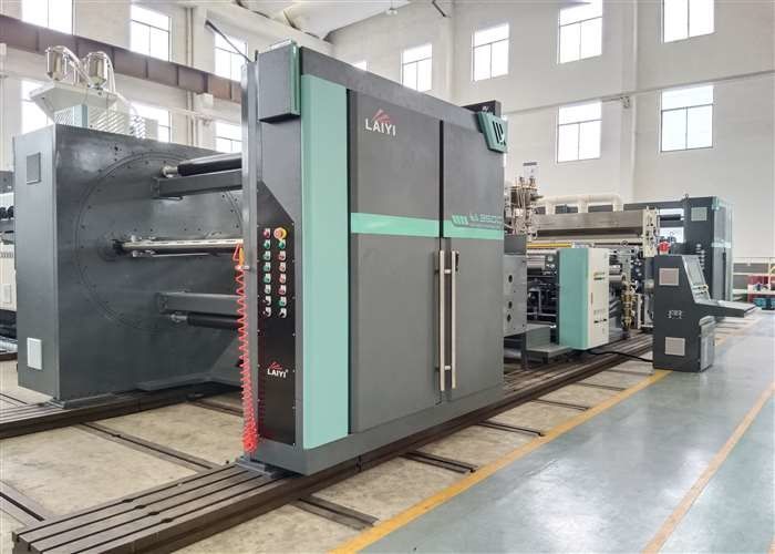 Công suất 200 - 400 kg / giờ Máy sơn lớp phủ ép Max. Tốc độ sơn 200 M/min
