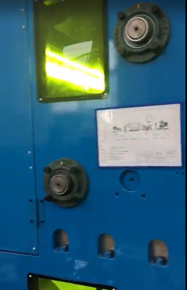 Laminating Film Extrusion Laminating Machine For Protective Laminating Film In White And Blue Máy làm mỏng phim bảo vệ màu trắng và xanh dương